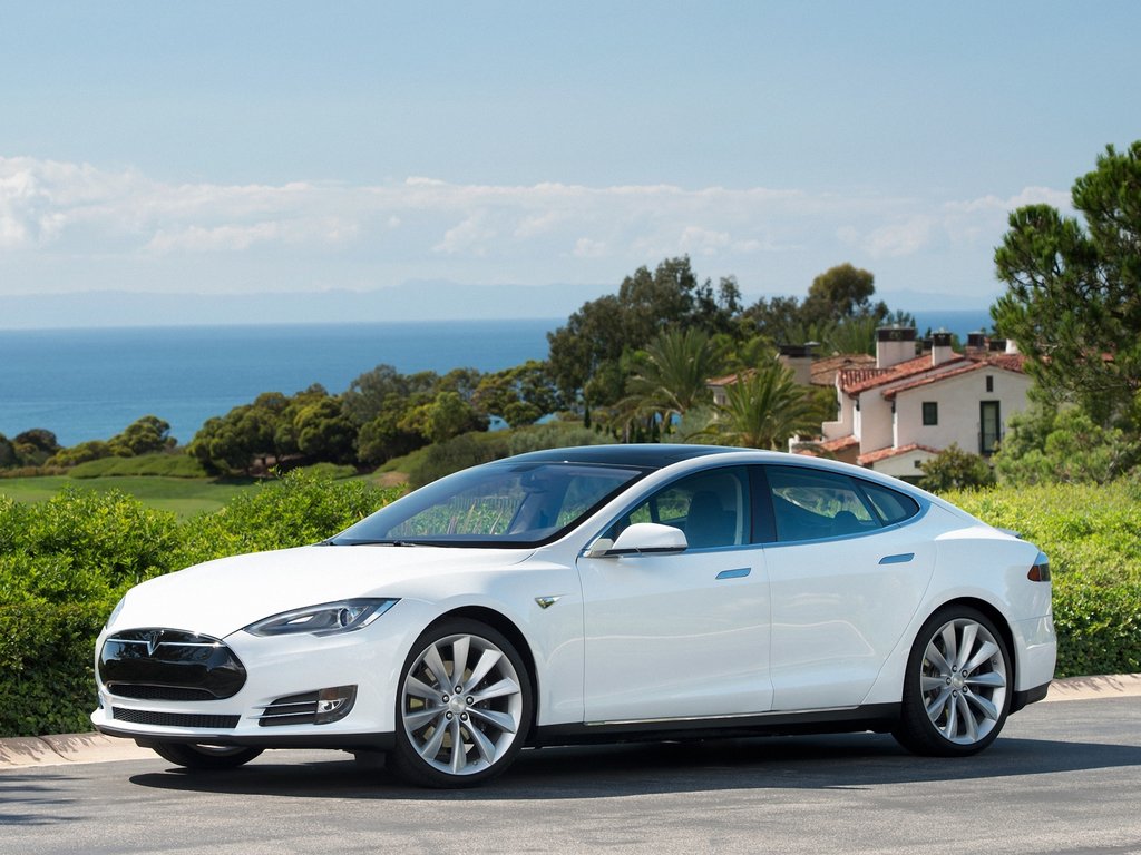 Tesla S do 2016