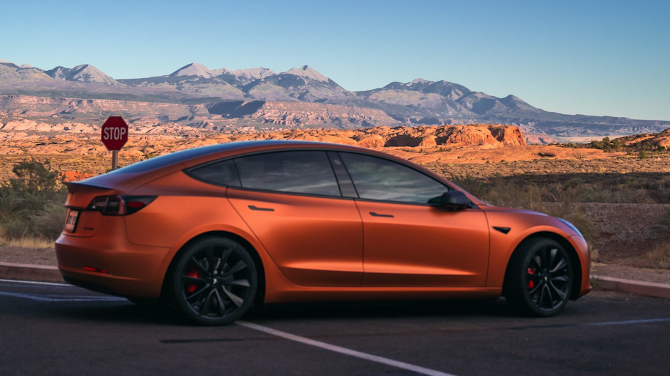 Tesla model 3 perfomance